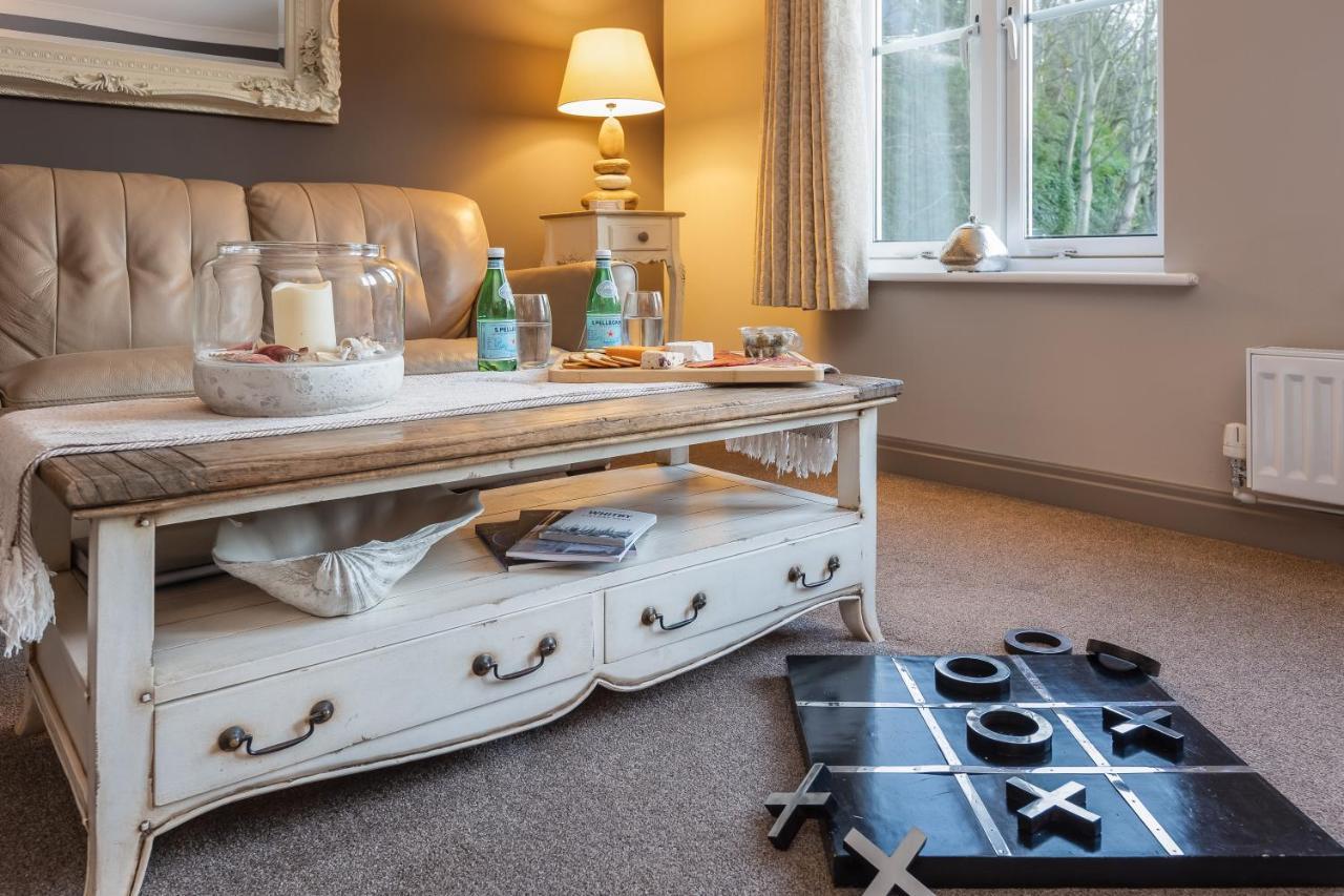 Sugar Reef - A Fantastic Modern House With Garden, Free Parking For 2 Cars, Free Use Of Electric Vehicle Point, Beach, Shops, Bars And Restaurants Just A 10 Minute Walk Away! Casa vacanze Whitby