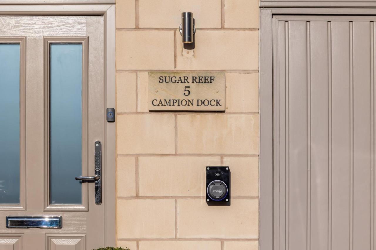 Casa vacanze Sugar Reef - A Fantastic Modern House With Garden, Free Parking For 2 Cars, Free Use Of Electric Vehicle Point, Beach, Shops, Bars And Restaurants Just A 10 Minute Walk Away! Whitby