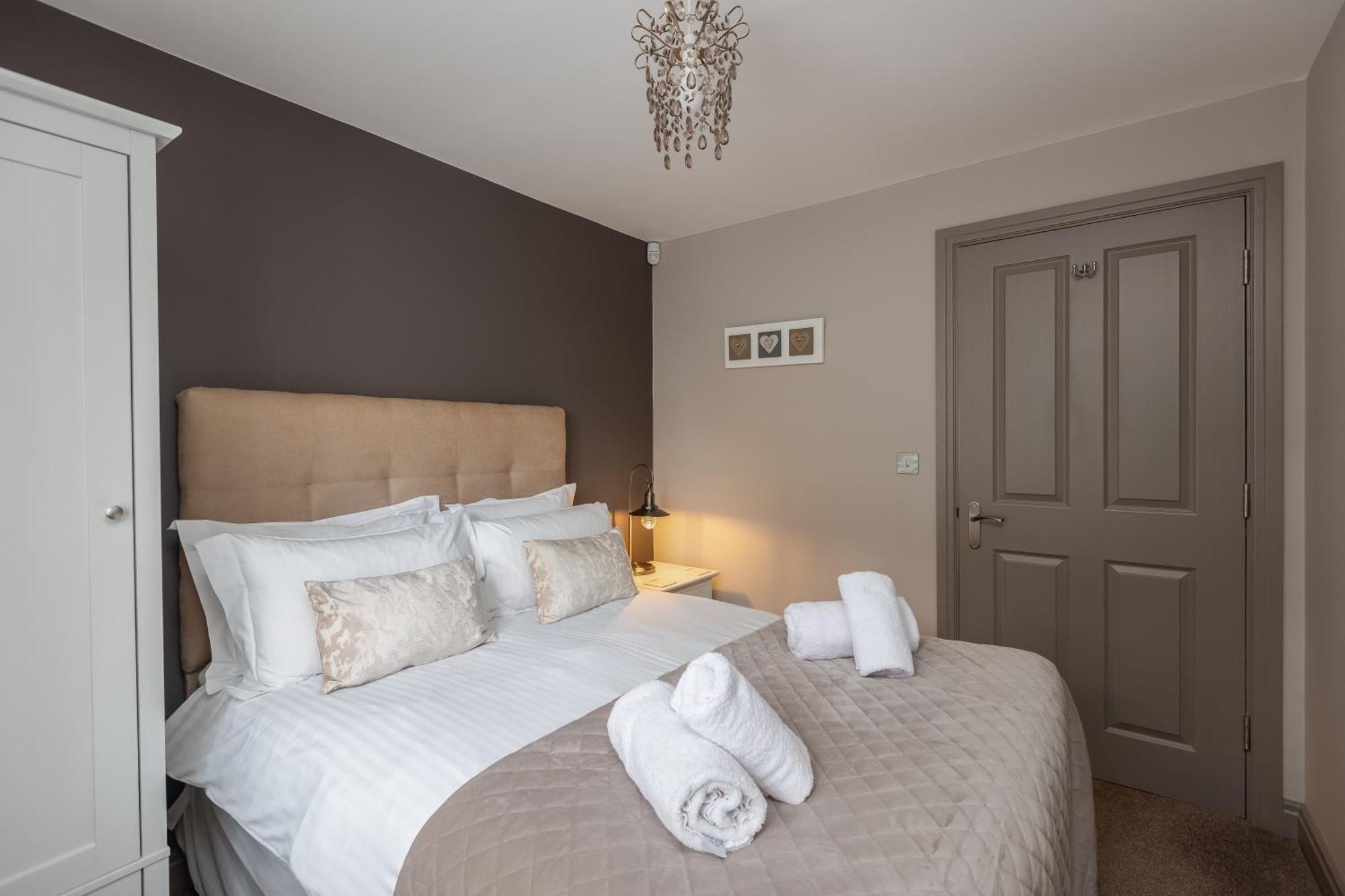 Sugar Reef - A Fantastic Modern House With Garden, Free Parking For 2 Cars, Free Use Of Electric Vehicle Point, Beach, Shops, Bars And Restaurants Just A 10 Minute Walk Away! Casa vacanze Whitby