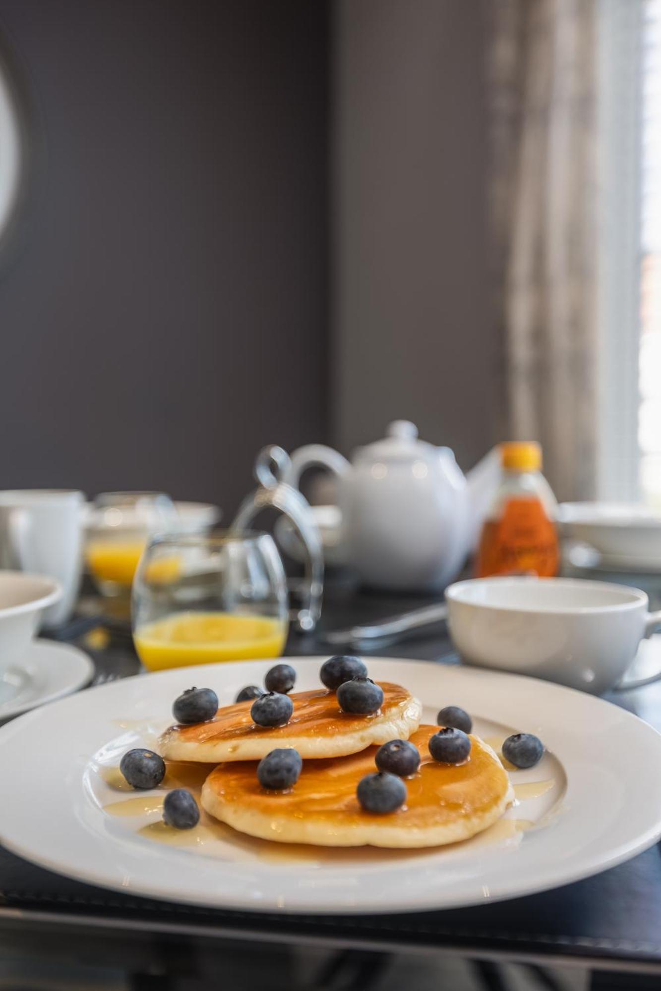 Casa vacanze Sugar Reef - A Fantastic Modern House With Garden, Free Parking For 2 Cars, Free Use Of Electric Vehicle Point, Beach, Shops, Bars And Restaurants Just A 10 Minute Walk Away! Whitby