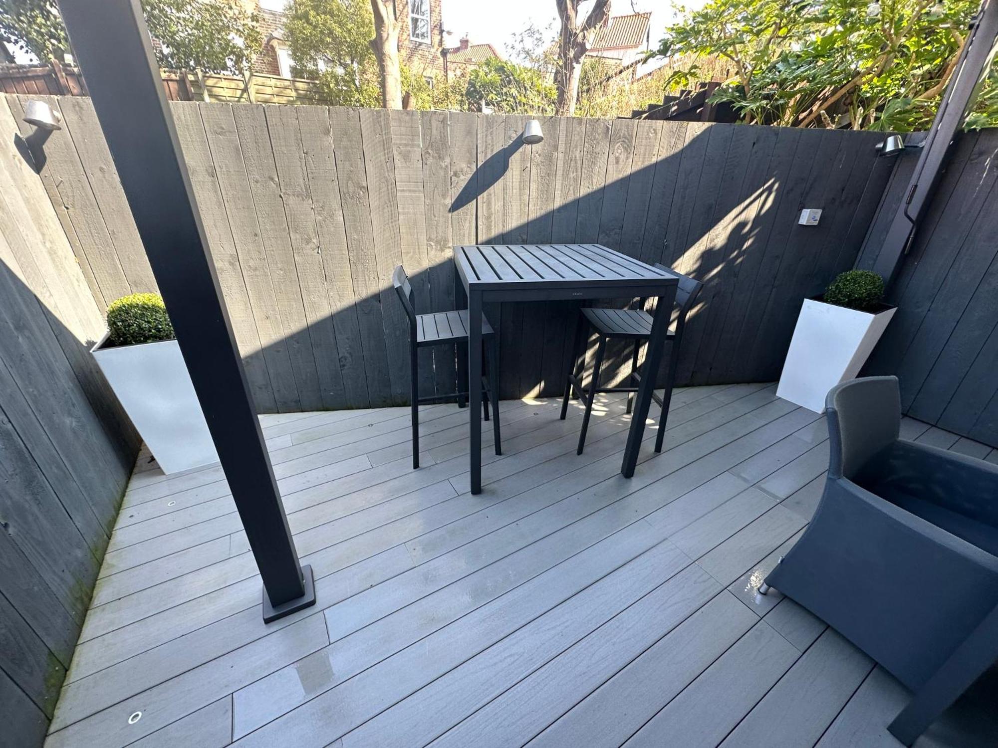 Sugar Reef - A Fantastic Modern House With Garden, Free Parking For 2 Cars, Free Use Of Electric Vehicle Point, Beach, Shops, Bars And Restaurants Just A 10 Minute Walk Away! Casa vacanze